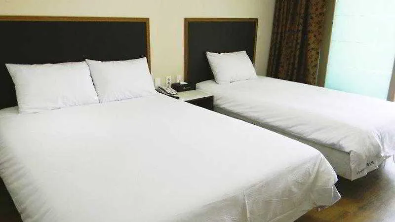 Sims Hotel Jeju 3*,  South Korea